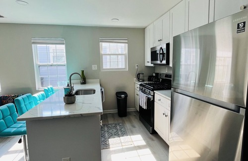 Potomac West Casa | Mins to Washington DC DCA Capitol National Mall Smithsonian Free Parking Metro