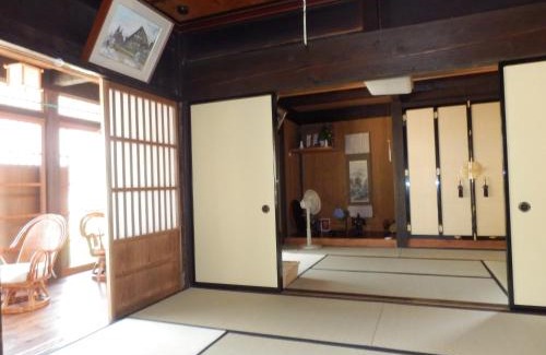 Ainokura Casa | Minshuku Yomoshirou