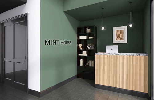 Society Hill Hotel | Mint House Philadelphia - Queen Village