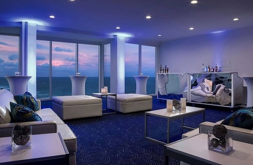 East Fort Lauderdale Hotel | Minutes Away from Riverwalk Fort Lauderdale! 4 Contemporary Suites w/ Park View!