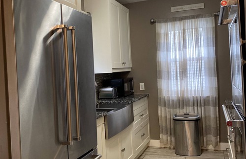 Nokomis Casa | Minutes away from MOA, MSP airport, Minnehaha Falls, 2bedroom house.