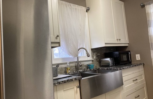 Nokomis Casa | Minutes away from MOA, MSP airport, Minnehaha Falls, 2bedroom house.