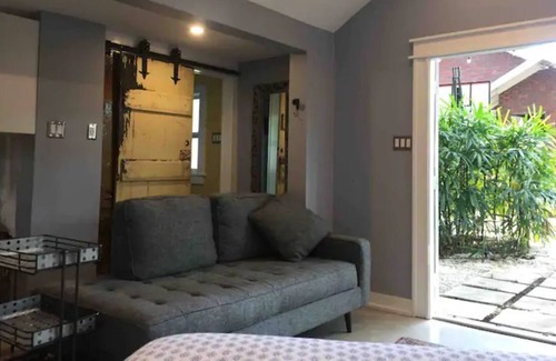 Riverside Heights Casa | Minutes from downtown Tampa Riverwalk