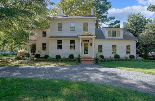 Royal Oak Casa | Minutes from Downtown Easton and St. Michaels | Kayaks | Pool | Private Dock