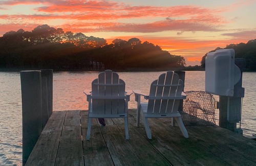 Royal Oak Casa | Minutes from Downtown Easton and St. Michaels | Kayaks | Pool | Private Dock
