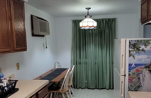 North Tonawanda Apartamento | Minutes from Niagara Falls state park, Air Base, Shopping Centers, Universities!