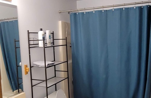 North Tonawanda Apartamento | Minutes from Niagara Falls state park, Air Base, Shopping Centers, Universities!