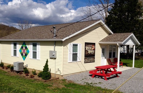 Golconda Casa | Minutes From Shawnee National Forest in Golconda, IL