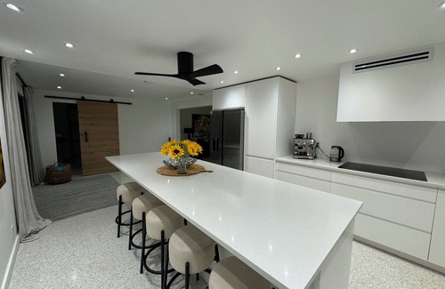 South Gate Ridge Casa | Minutes from Siesta Key, Heated saltwater pool, Outdoor space