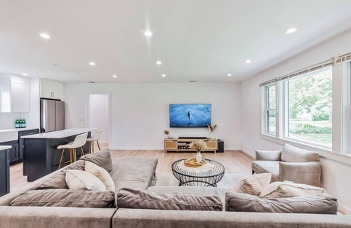 Southampton Casa | Minutes from the beach, brand new 4 bedroom