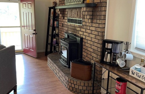 Proctor Casa | Minutes from the Illinois River, Welcome to Native Springs!