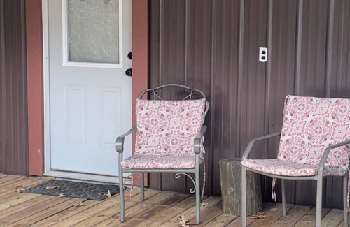Denham Springs Casa | Minutes from the interstate, The Barn is tucked away from life's hectic pace!