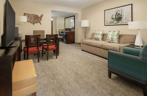 Renton Casa | Minutes from transit and Sea-Tac Airport