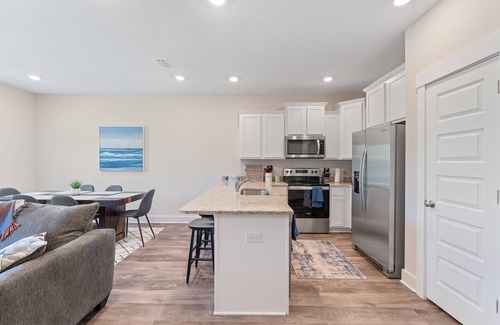 Pine Forest Casa | Minutes from white sand and blue seas! 3BR/2.5BA