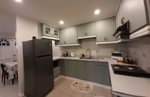 Binan City Casa | Minutes to Enchanted Kingdom park and Tagaytay -Great for Staycation!