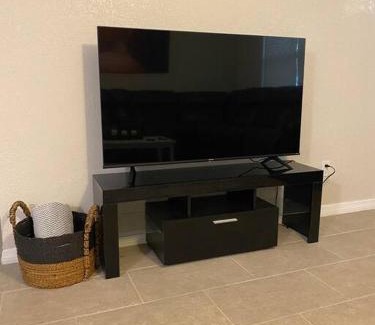 Bearss Plaza Casa | Minutes to Fairgrounds, Hard Rock, & Busch Gardens