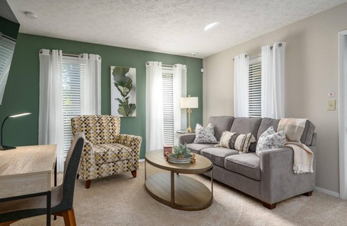 Hoover Apartamento | Minutes to Hoover Met Finley Gym Dog Park