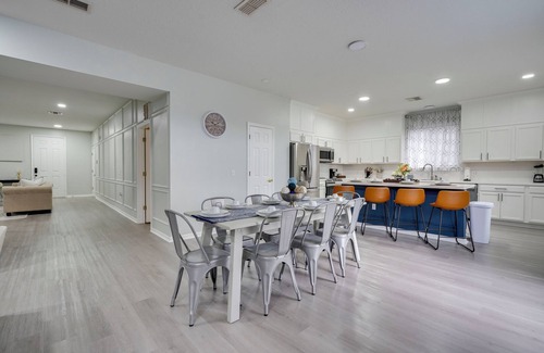 Kissimmee Casa | Minutes to the theme park! Family-sized with pool