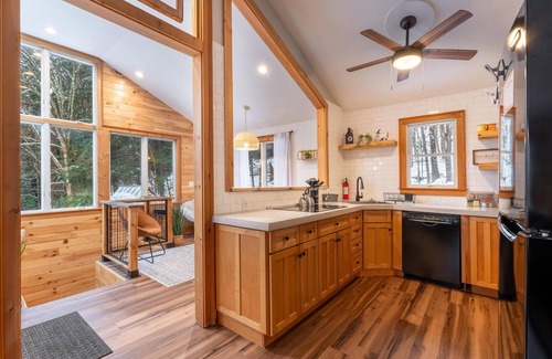 Bridgewater Corners Casa | Minutes to Skiing/Hot Tub/Arcades