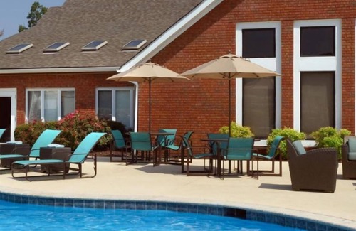 Crestline Heights Casa | Minutes to Vulcan Park and Museum! 4 Large Suites W/ Kitchens! Pets Allowed!