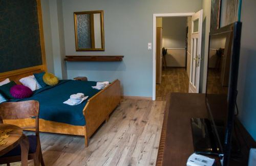 Stare Miasto Apartamento | Miodowa Faktoria 2 by Rentoom