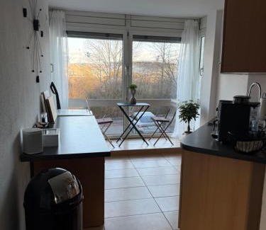 Leonberg Apartamento | Miracle House mit Terrasse, Parkplatz & Top-Ausstattung in Leonberg