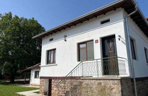 Vurshets Casa | Miracle Houses Къщи за гости Чудеса