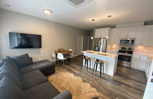Youbou Casa | Miracle Lake Retreat
