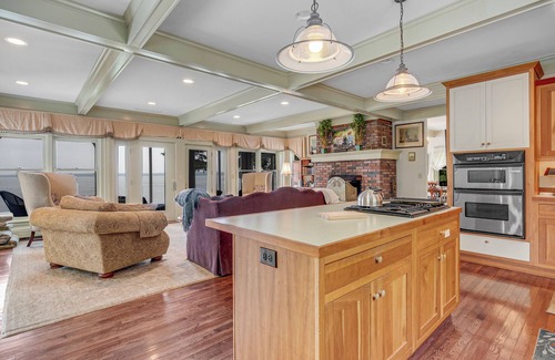 Southport Casa | Miradon Ocean Estate: Expansive Ocean Views
