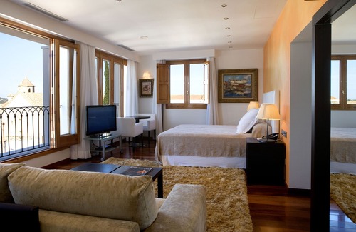 Centro de Ibiza Hotel | Mirador de Dalt Vila – Relais & Chateaux