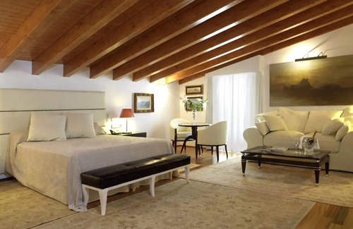 Centro de Ibiza Hotel | Mirador de Dalt Vila – Relais & Chateaux