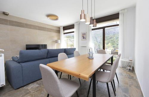 Panticosa Apartamento | Mirador de Estrimal by BeValle