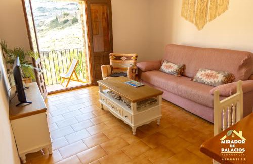 Albarracin Apartamento | Mirador de Palacios- céntrico con vistas y parking cerca