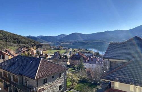 Riano Apartamento | Mirador Solasierra montaña y pantano VUT-LE-5623