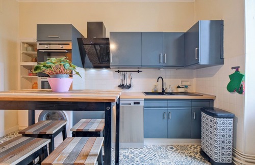 Perigueux Apartamento | Miraflores – Apartamento espacioso y elegante en el corazón de Périgueux con Wi-Fi