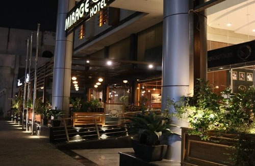 Jeddah Casa | Mirage Elegance | Deluxe King Urban Stay