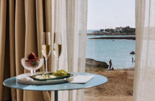 Torre Santa Sabina Hotel | Miramare Blue Stay