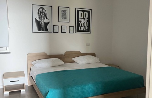 Piazza-Tralia-Pendolo Apartamento | Miravesuvio, apartment overlooking the Bay of Naples