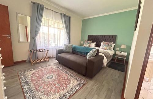 Montagu Casa | Mirihof Retreat and Olive Estate