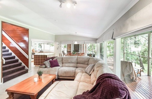 Merrijig Casa | Mirimvale - Merrijig - Sleeps 14