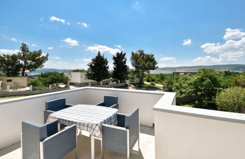 Seline Apartamento | Mirjana by Interhome
