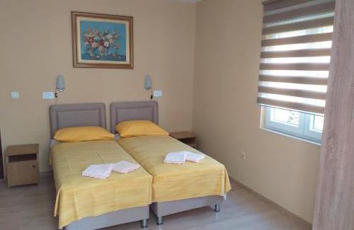 Velji Vinogradi Apartamento | Mirko Apartments Budva
