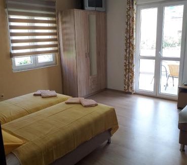 Velji Vinogradi Apartamento | Mirko Apartments Budva