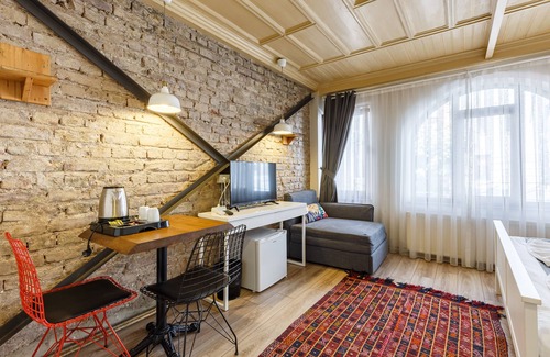 Old City Hotel | Miro Mansion