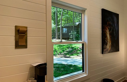 Balsam Grove Cabina | Mirror Cabin - Reflections