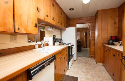 Bend Casa | Mirror Pond bungalow
