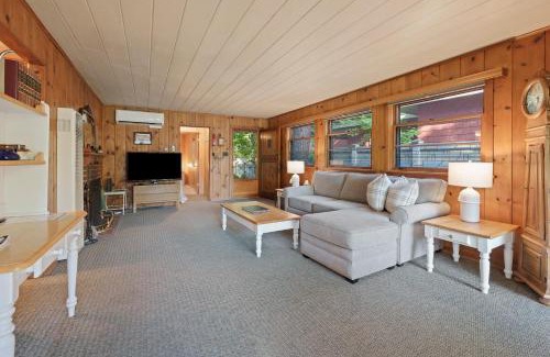 Bend Casa | Mirror Pond bungalow