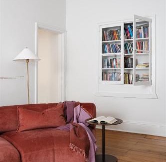 New Farm Apartamento | Miss Midgley's - Locker Room