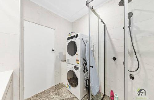 North Ryde Casa | Miss Orange's Base in Ryde