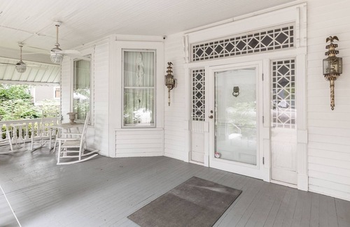 Opelika Casa | Miss Sidney's Historic Opelika Home by 360 Destinations